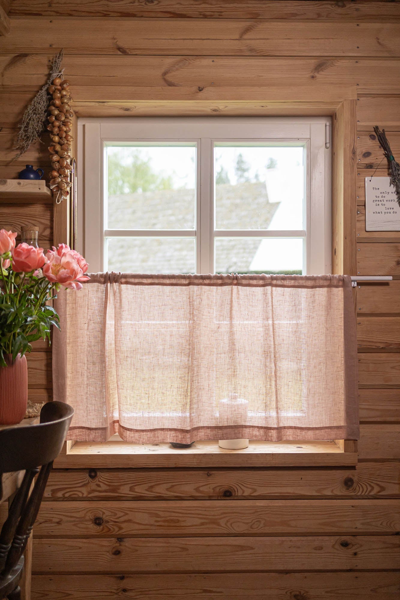 Transparenter Café-Vorhang aus Leinen in nebligem Rosa