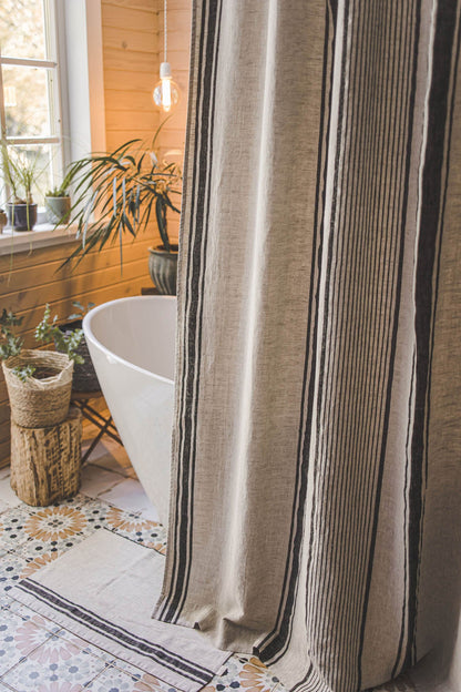 Leinen-Duschvorhang im französischen Stil mit schwarzen Streifen