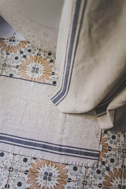 Leinen-Duschvorhang im französischen Stil mit blauen Streifen