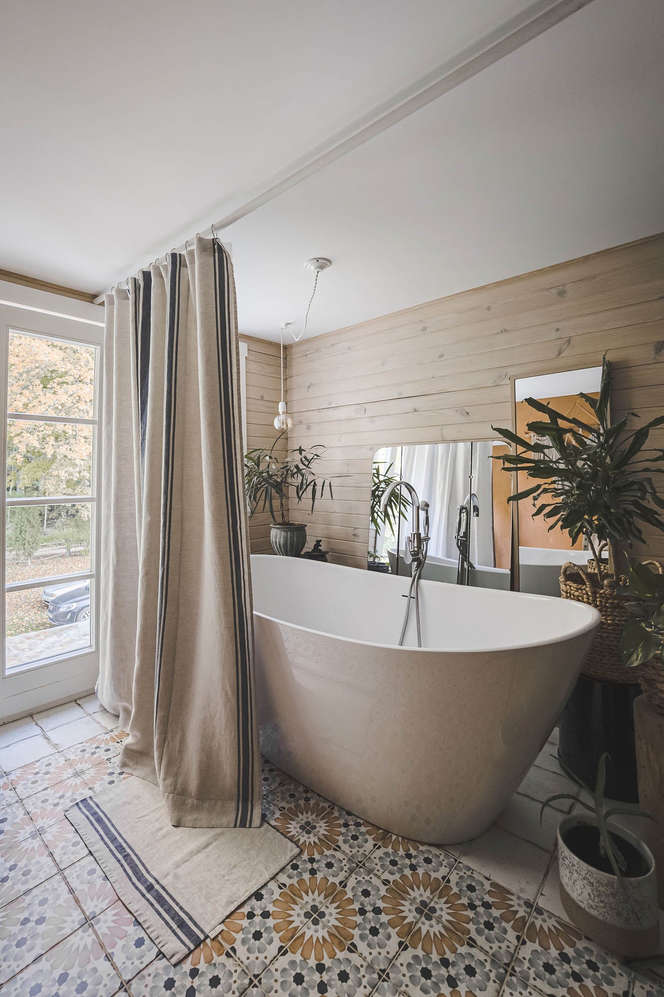 Leinen-Duschvorhang im französischen Stil mit blauen Streifen