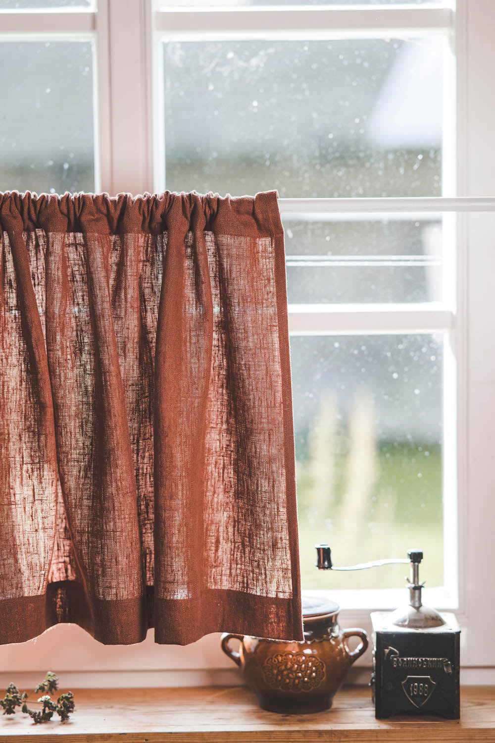 Schwerer Café-Vorhang aus Leinen in gebranntem Orange