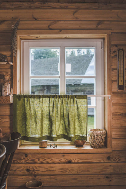 Café-Vorhang aus moosgrünem Leinen