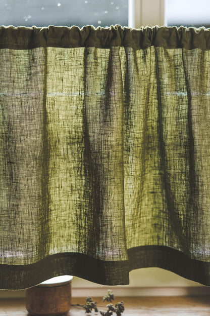 Café-Vorhang aus moosgrünem Leinen