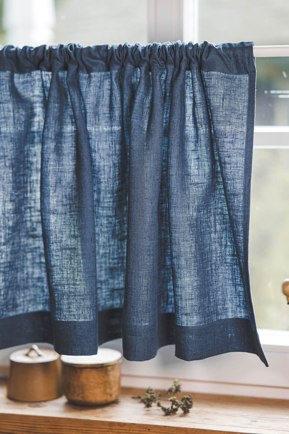 Kornblumenblauer Café-Vorhang aus Leinen