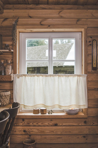 Cremefarbener Café-Vorhang aus Leinen