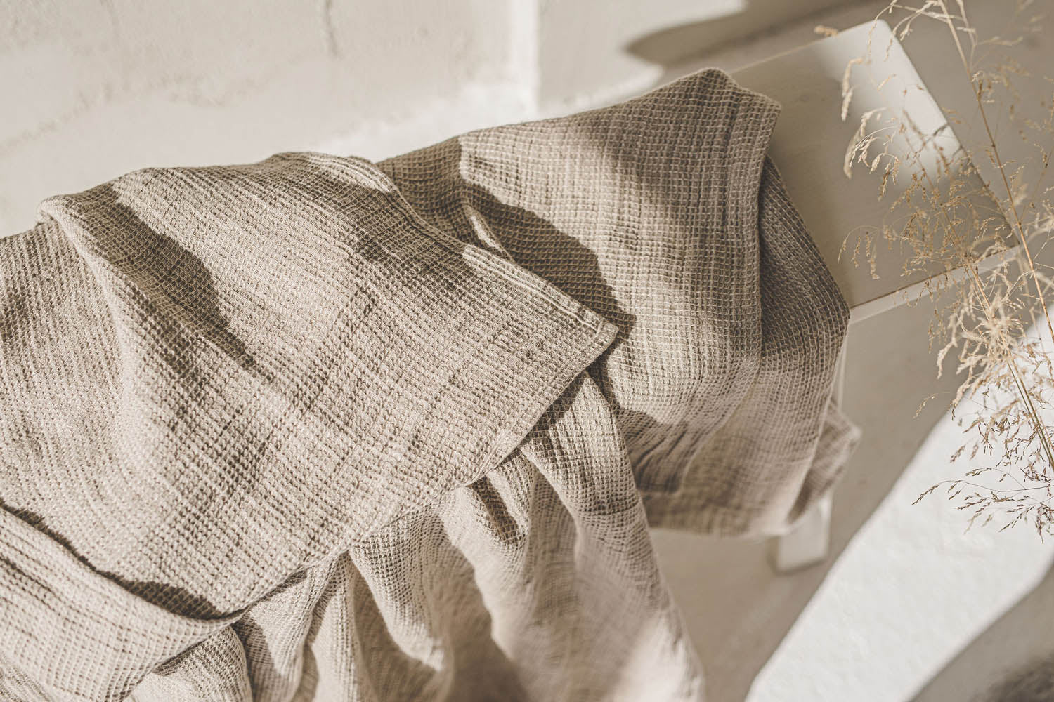 Leichte Überwurfdecke aus Waffelleinen