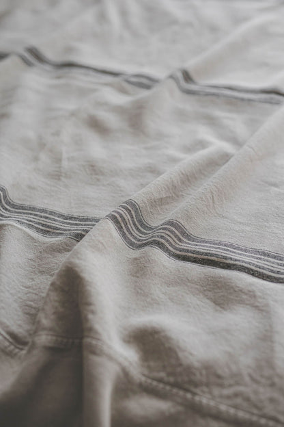 Rustikale Tagesdecke aus Leinen