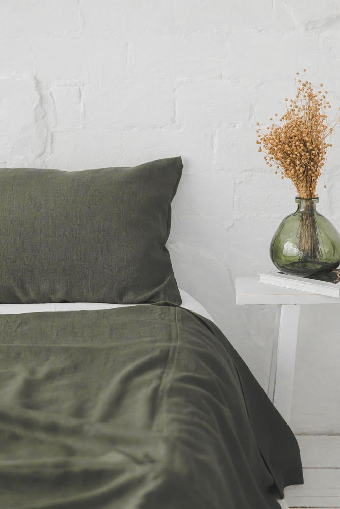 Waldgrüne Tagesdecke aus Leinen