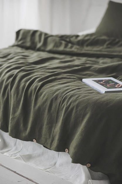 Waldgrüner Leinen-Bettbezug mit Knöpfen
