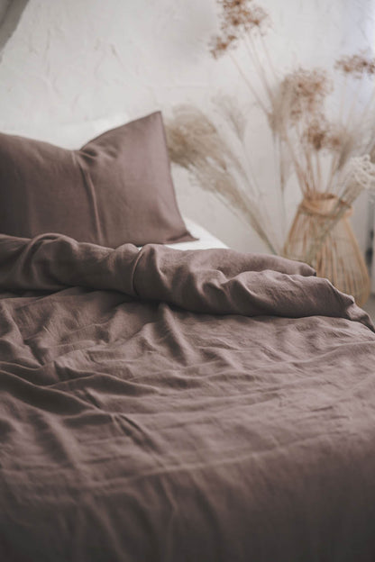 Bettbezug aus Kakaoleinen mit Knöpfen