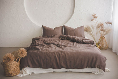 Bettbezug aus Kakaoleinen mit Knöpfen