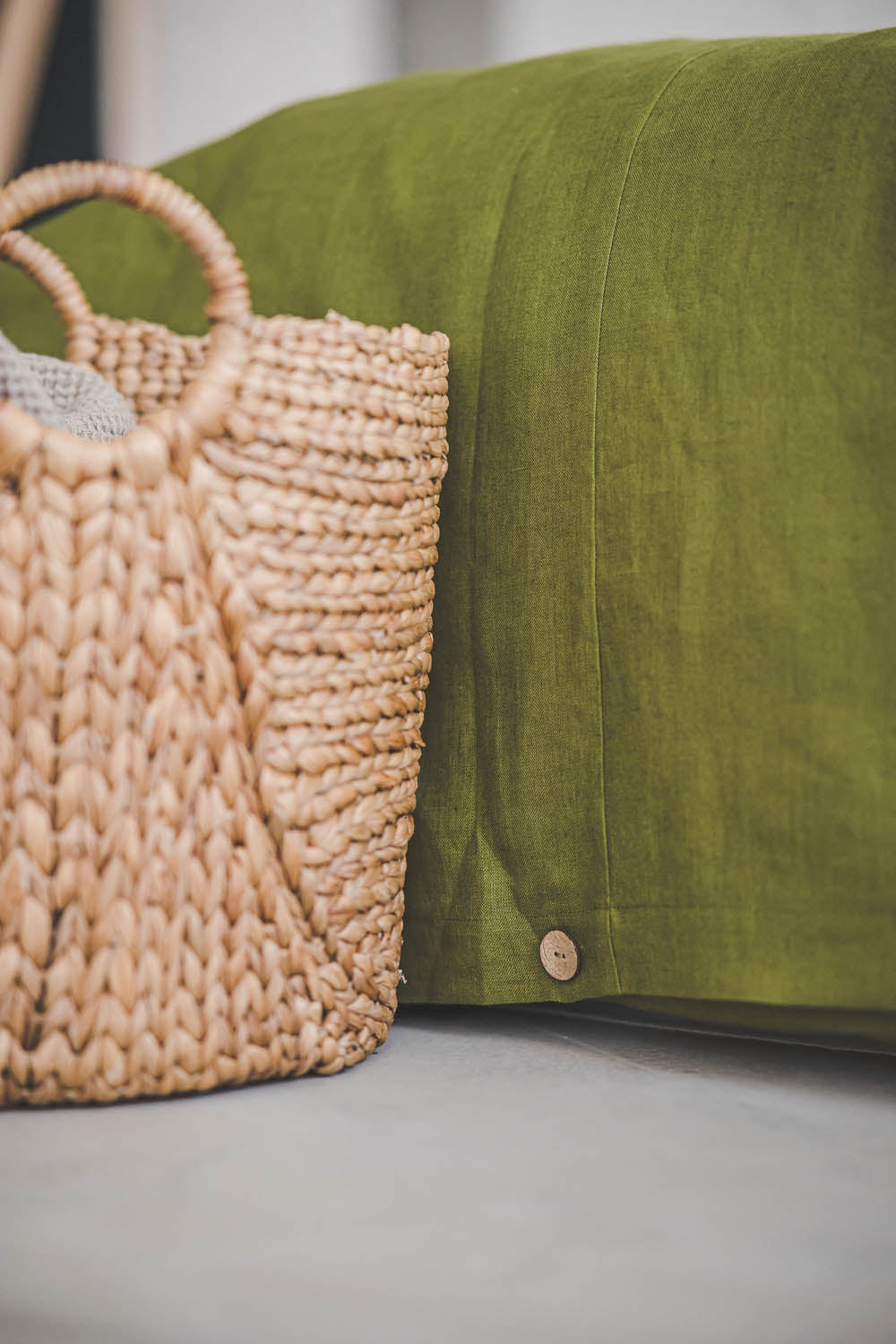 Moosgrüner Leinen-Bettbezug mit Knöpfen