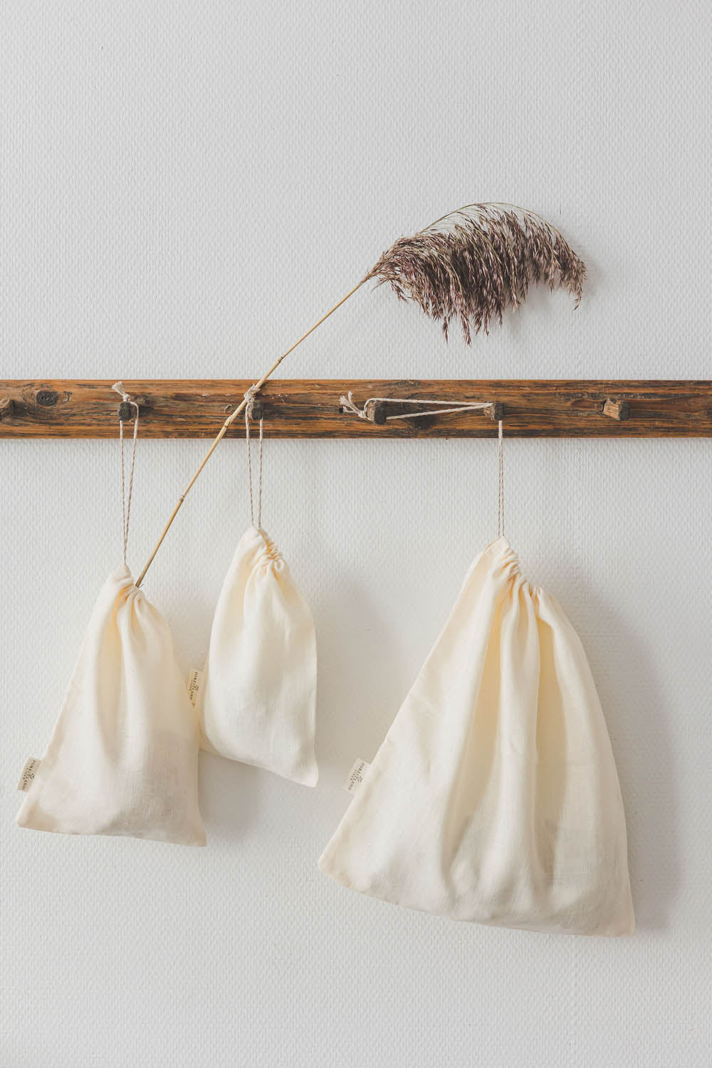 Cremefarbener Brotbeutel aus Leinen