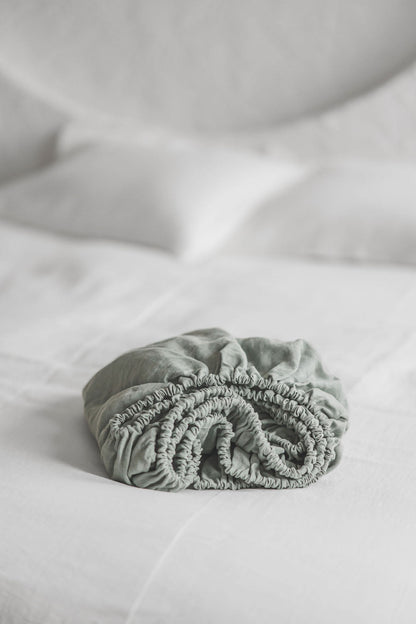 Frosty grünes Leinen-Spannbettlaken