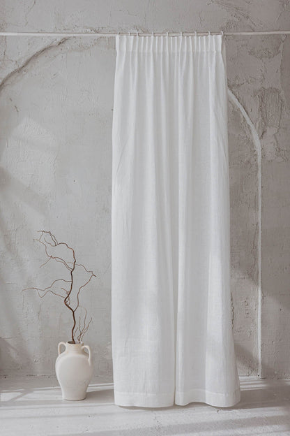 Transparenter Leinenvorhang mit Bleistiftfalten in Off-White