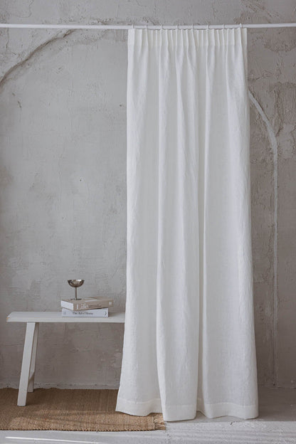 Leinenvorhang mit Bleistiftfalten in Off-White