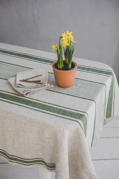 Leinentischdecke im französischen Stil mit grünen Streifen