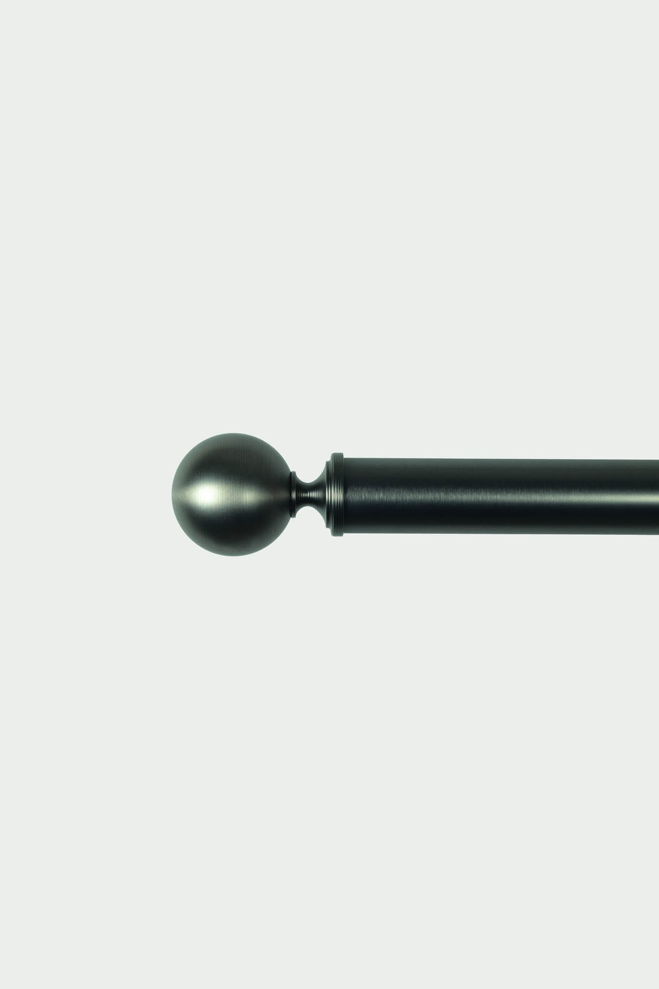2 Kugel-Endstücke aus Stahl in Schwarznickel