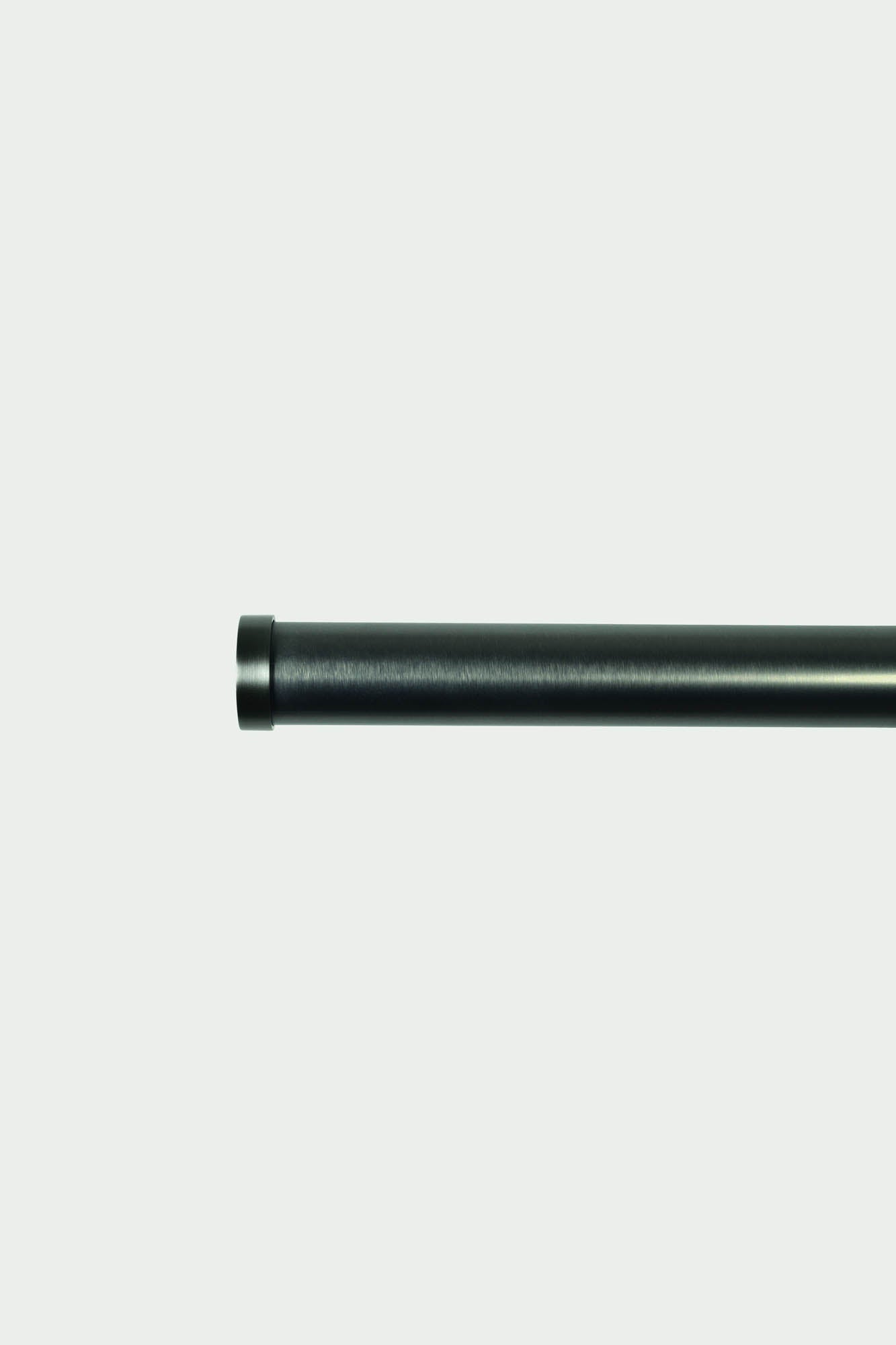 2 Endkappen aus Stahl in Schwarznickel