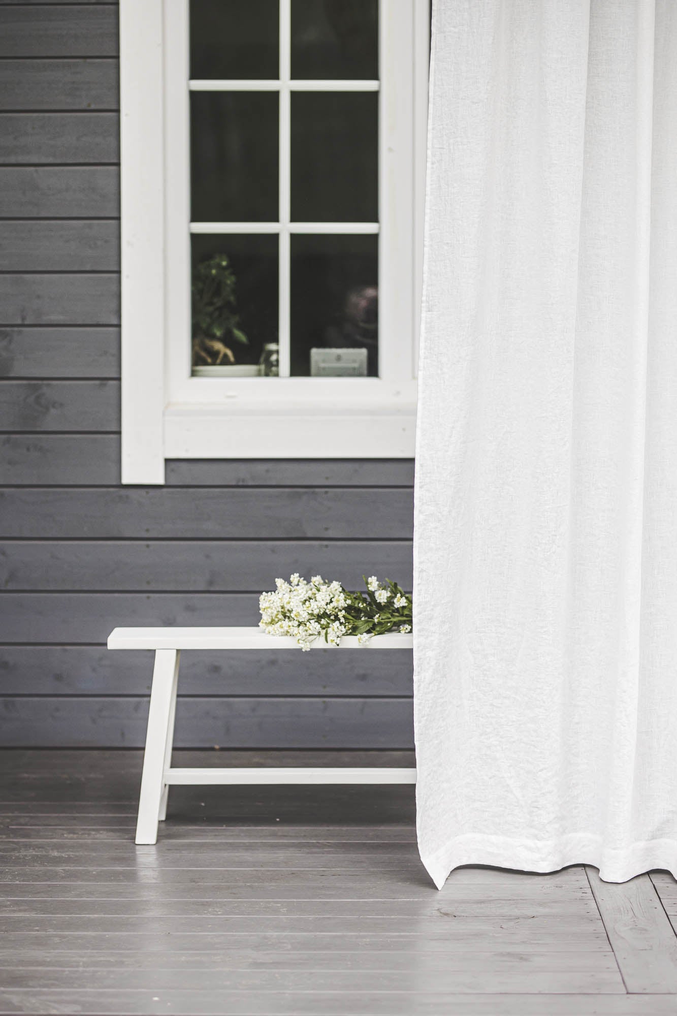 Cremeweißer Leinenvorhang