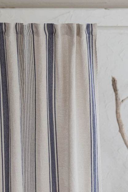 Leinenvorhang im französischen Stil mit blauen Streifen und multifunktionalem Gardinenband