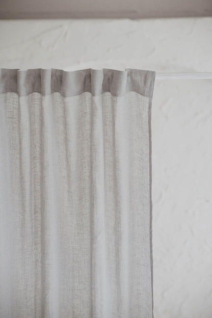 Transparenter Leinenvorhang für Regentage mit multifunktionalem Gardinenband