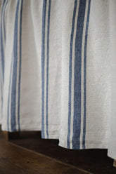 Leinen-Schrankvorhang mit blauen Streifen