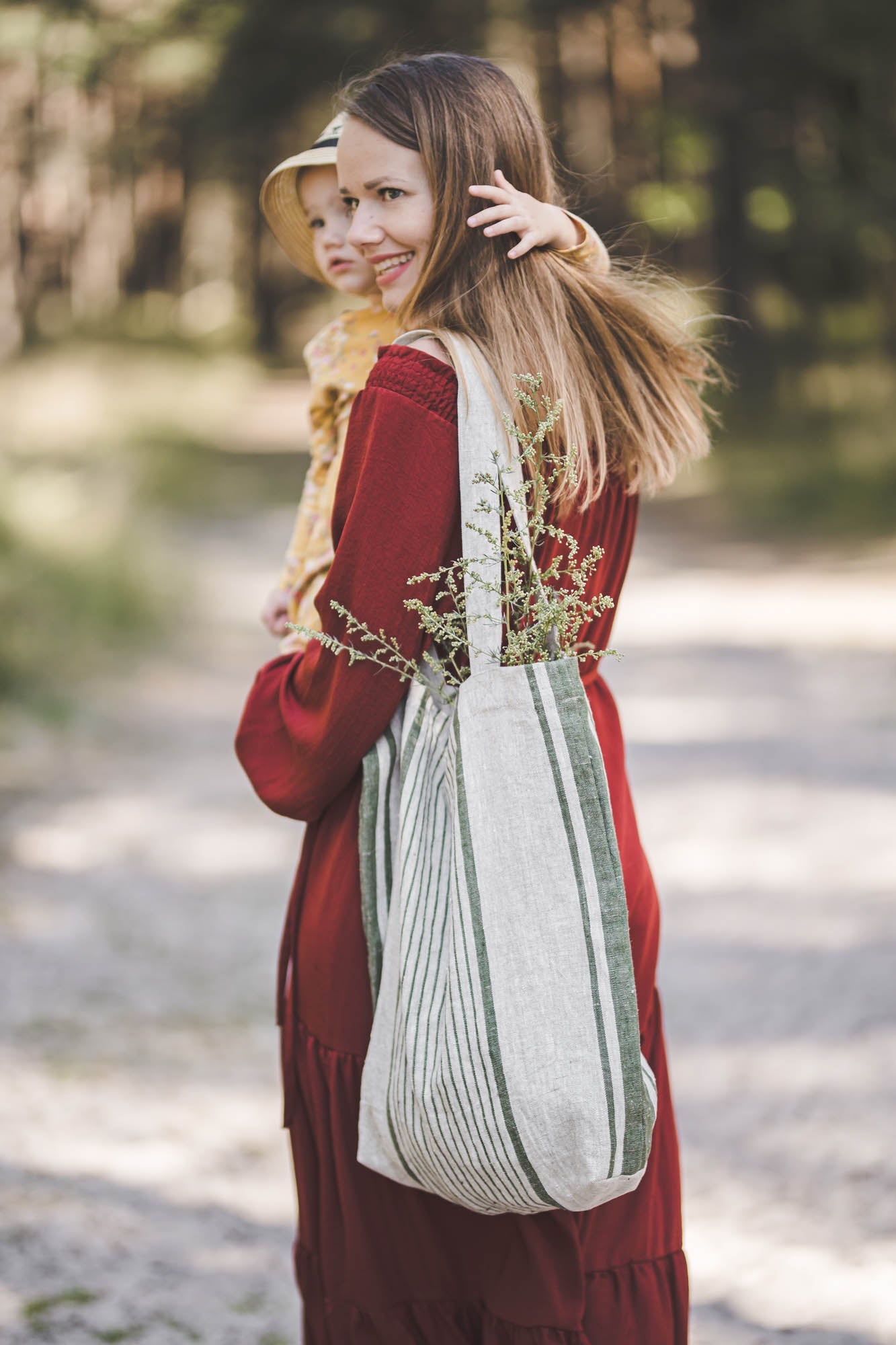 Leinen-Einkaufstasche mit grünen Streifen