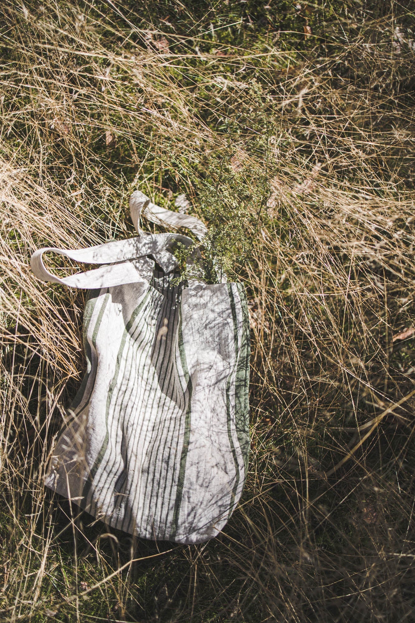 Leinen-Einkaufstasche mit grünen Streifen