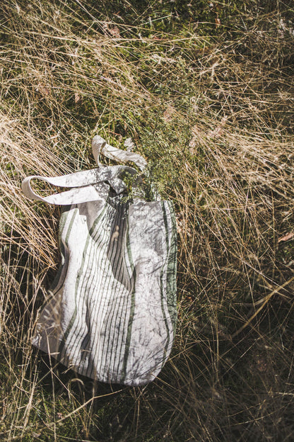 Leinen-Einkaufstasche mit grünen Streifen