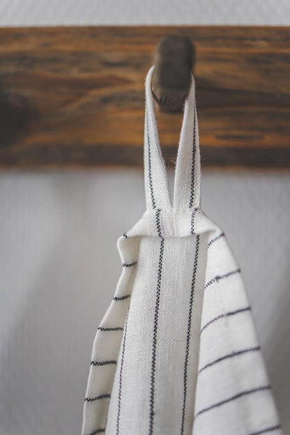 Weiße Geschirrtücher aus Leinen mit schwarzen Streifen - 2er-Set