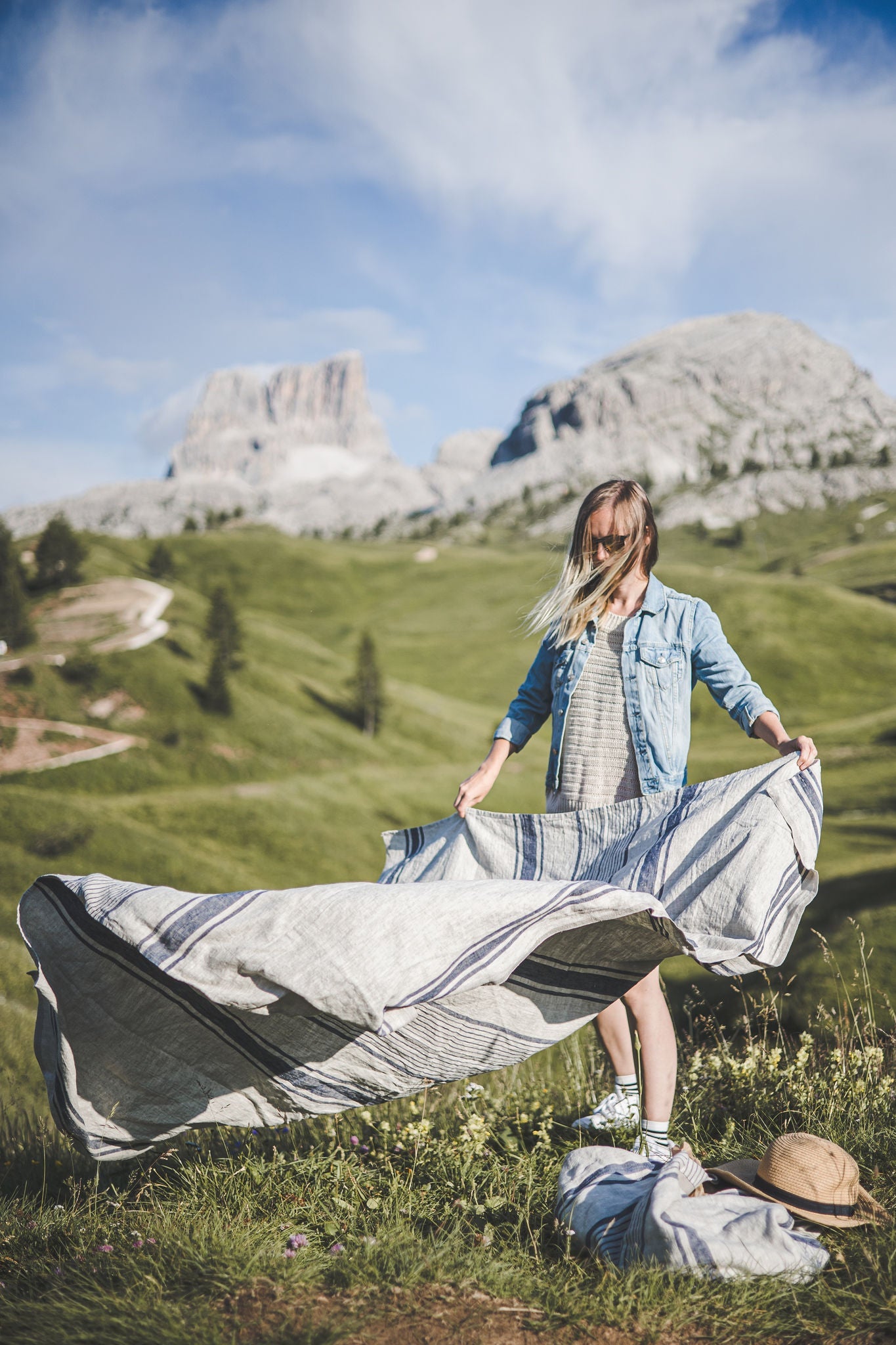 Leinen-Strandtuch mit blauen Streifen