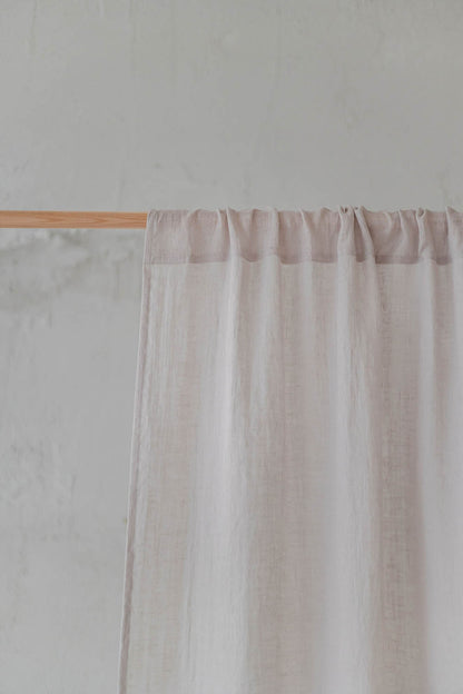 Transparenter Leinenvorhang in Sandweiß