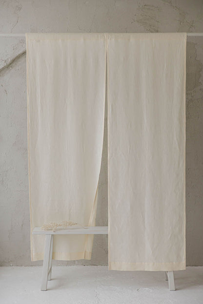 Cremefarbener Noren-Vorhang aus Leinen