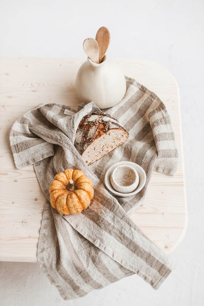 Dicke Leinenhandtücher mit breiten Naturstreifen - 2er-Set