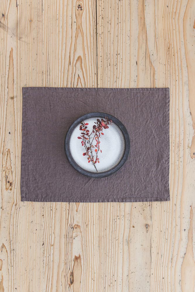 Kakaofarbene Leinen-Tischsets